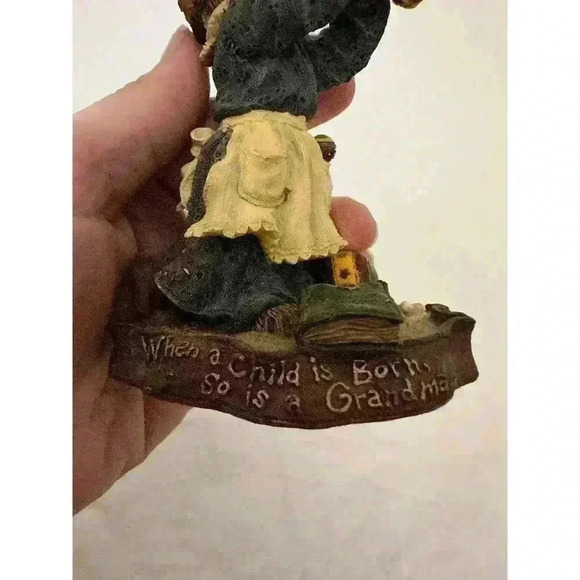 Boyds Bears Collection “Grandchildren Complete Life's Circle Of Love” Grammy - Picture 4 of 7